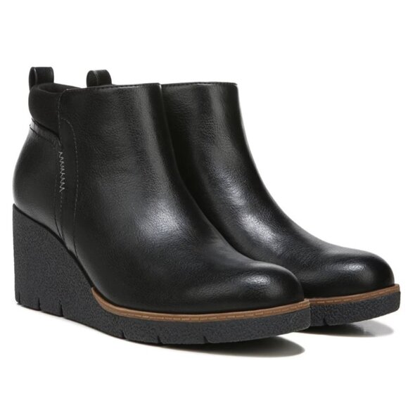 DR. SCHOLL'S Women's Berklie Booties - Picture 1 of 11
